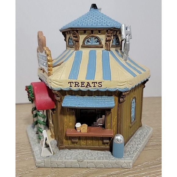 Lemax Signature Collection THE COOKIE PALACE 2018 Collector Porcelain Building - Picture 6 of 16